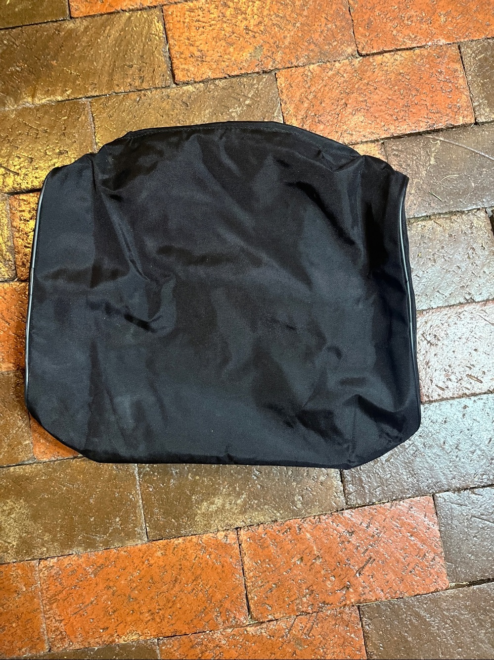 Nike Y2K black utility bag 13” X 10” X 4” 3084 - Picture 2 of 5